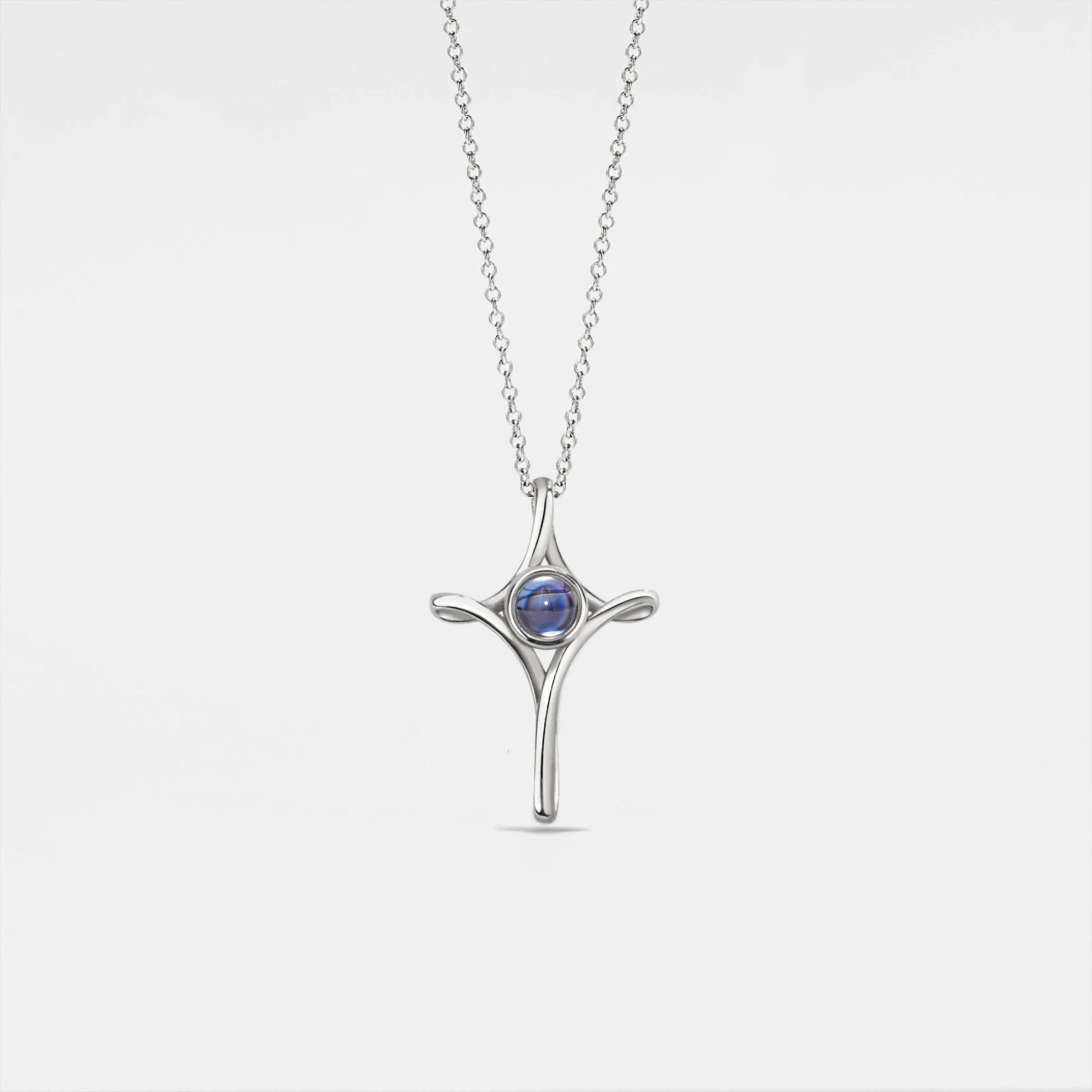 Cross_Necklace_02